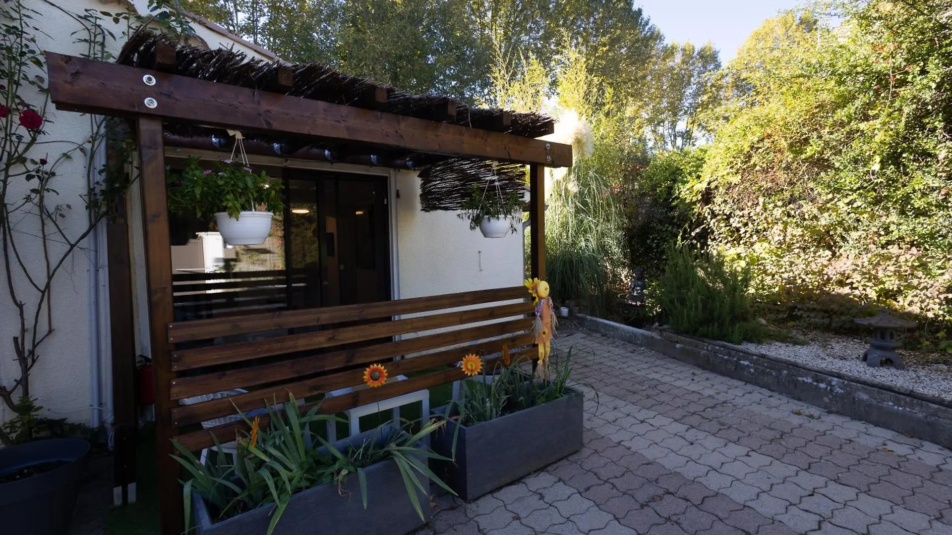 Céreste Studio Dans Le Luberon צרפת